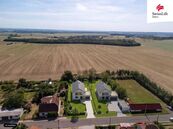 Prodej stavebního pozemku 1518 m2 Měník, cena 2290000 CZK / objekt, nabízí 